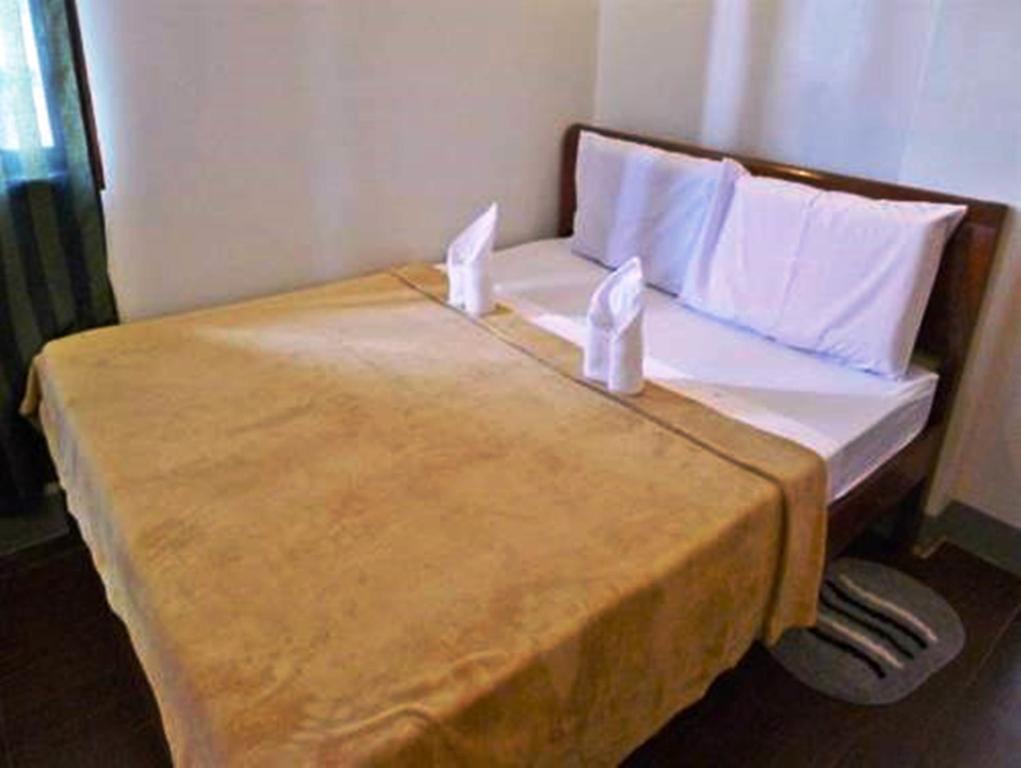 Dayunan Tourist Inn 爱妮岛 外观 照片