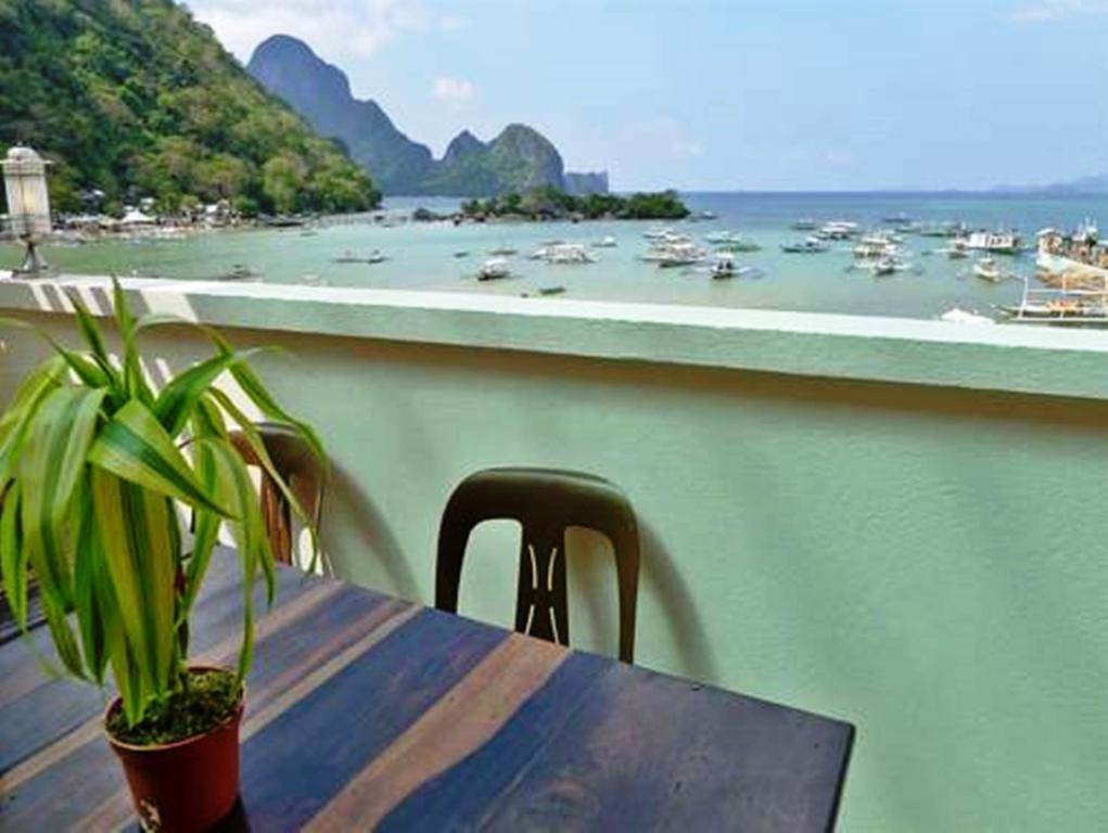 Dayunan Tourist Inn 爱妮岛 外观 照片